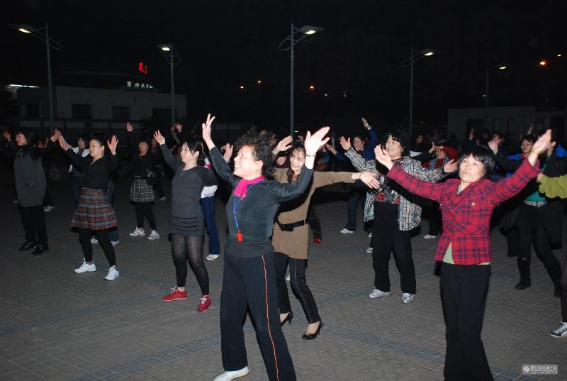 【潇湘文学社】潇湘问梅诗社《广场舞大妈》(图21)