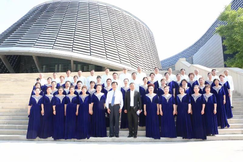 2021年7月1日威海市老年大学合唱团，庆祝建党百年华诞演出集锦。文/编辑/制作：孙秀梅（图4）