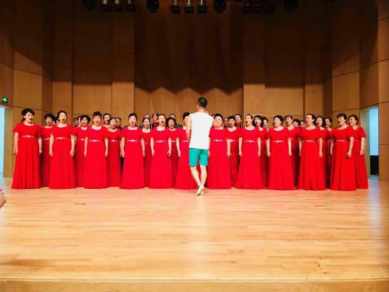 2021年7月1日威海市老年大学合唱团，庆祝建党百年华诞演出集锦。文/编辑/制作：孙秀梅（图19）