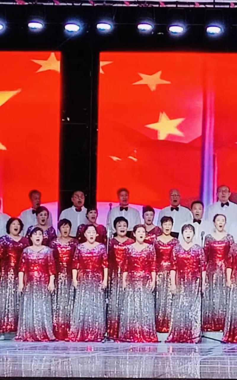 2021年7月1日威海市老年大学合唱团，庆祝建党百年华诞演出集锦。文/编辑/制作：孙秀梅（图44）