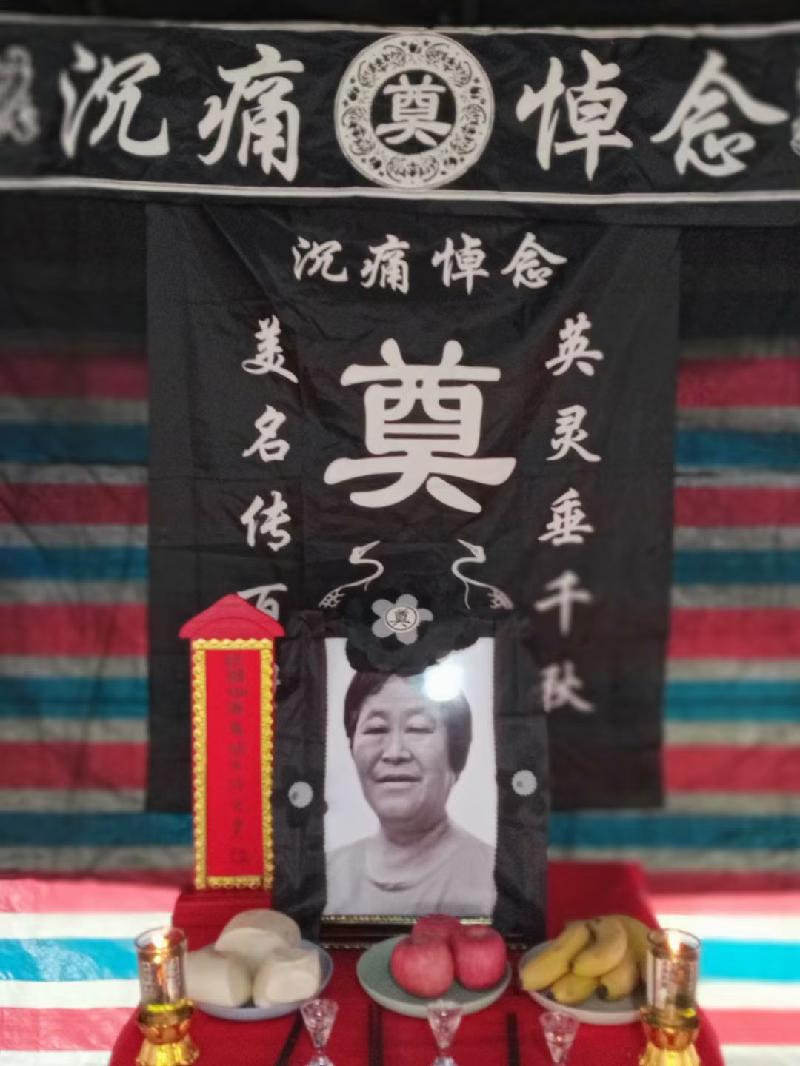 韵芘胡桂芹悼念胡月玲大姐词联:南宁头条