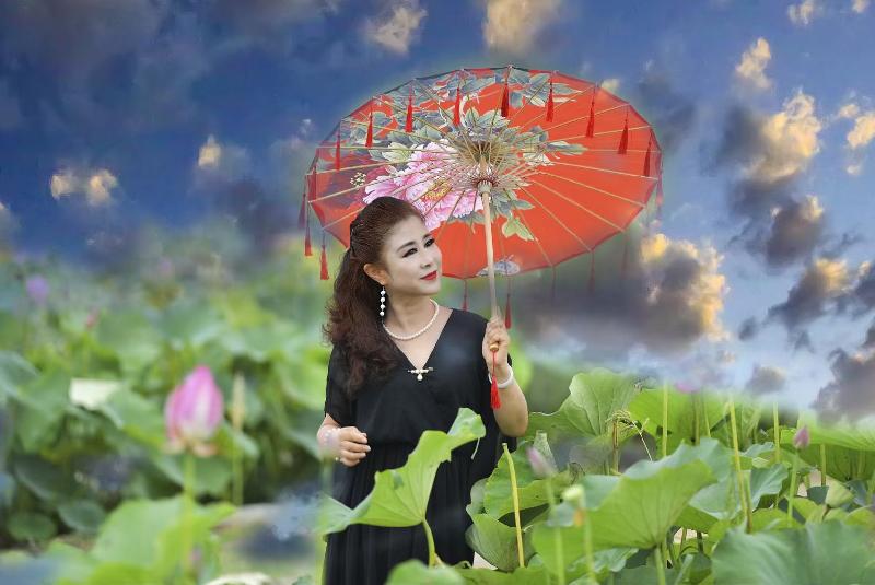 【新诗大观】你的世界里拥有欢乐(三首)||文/最美的时光||模特/杨杨(图4)