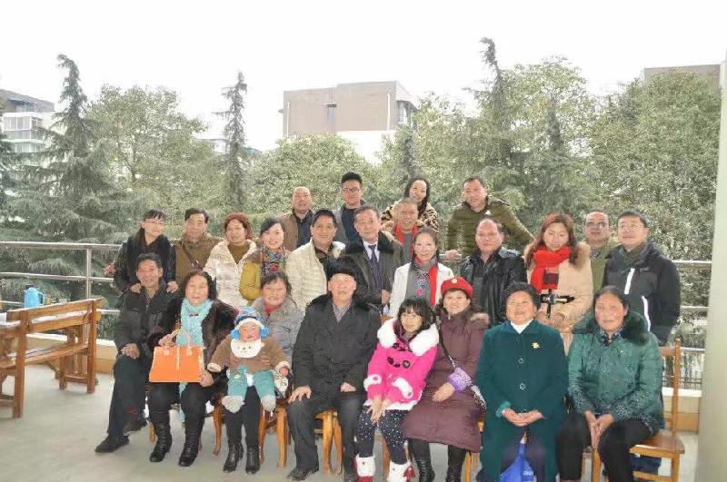 罗兰朗诵当代诗人、作家黑马建雄作品《我的奶奶》惬意非凡!(图7)