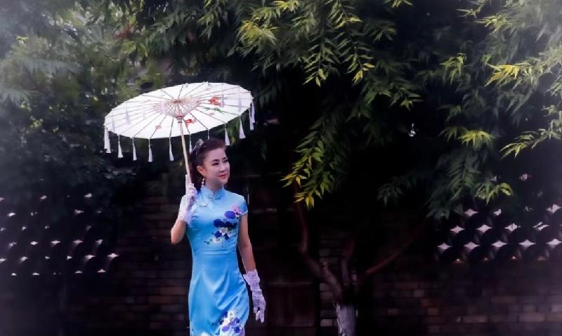 【新诗大观】你是一个靓丽的女孩——眷恋生活的情绪||文/最美的时光||模特/杨杨(图4)