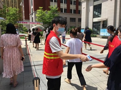 党和国家发号召 全民免费打疫苗文/朱光磊〔甘肃〕【冰心文化传媒】(图6)