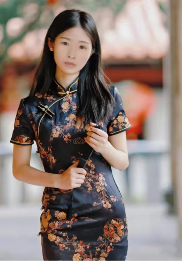 塵緣苗丕赏析左岸云作品：红尘有韵，莲渡诗香：诵读｜任新奇｜海外头条（图8）