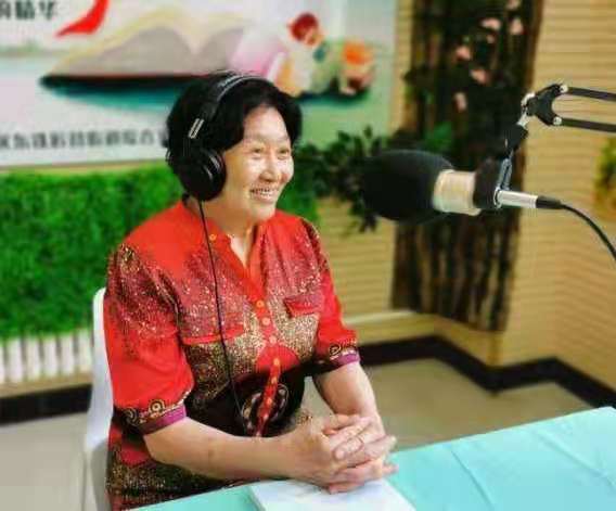 海内外三人行：有声同题诗·重阳随想｜作者｜姚京平·婉柔·火凤凰（海外）海外头条（图5）