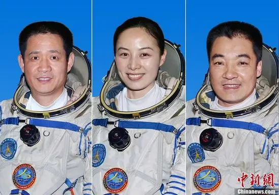 李环宇:航天礼赞(诗二首)请欣赏(图4)