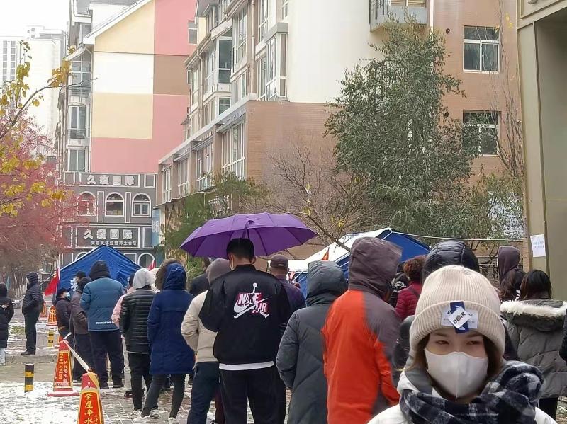 《防控疫情》西宁全员检测 致敬无名英雄:文图/颜宝祥(青海西宁)(图2)