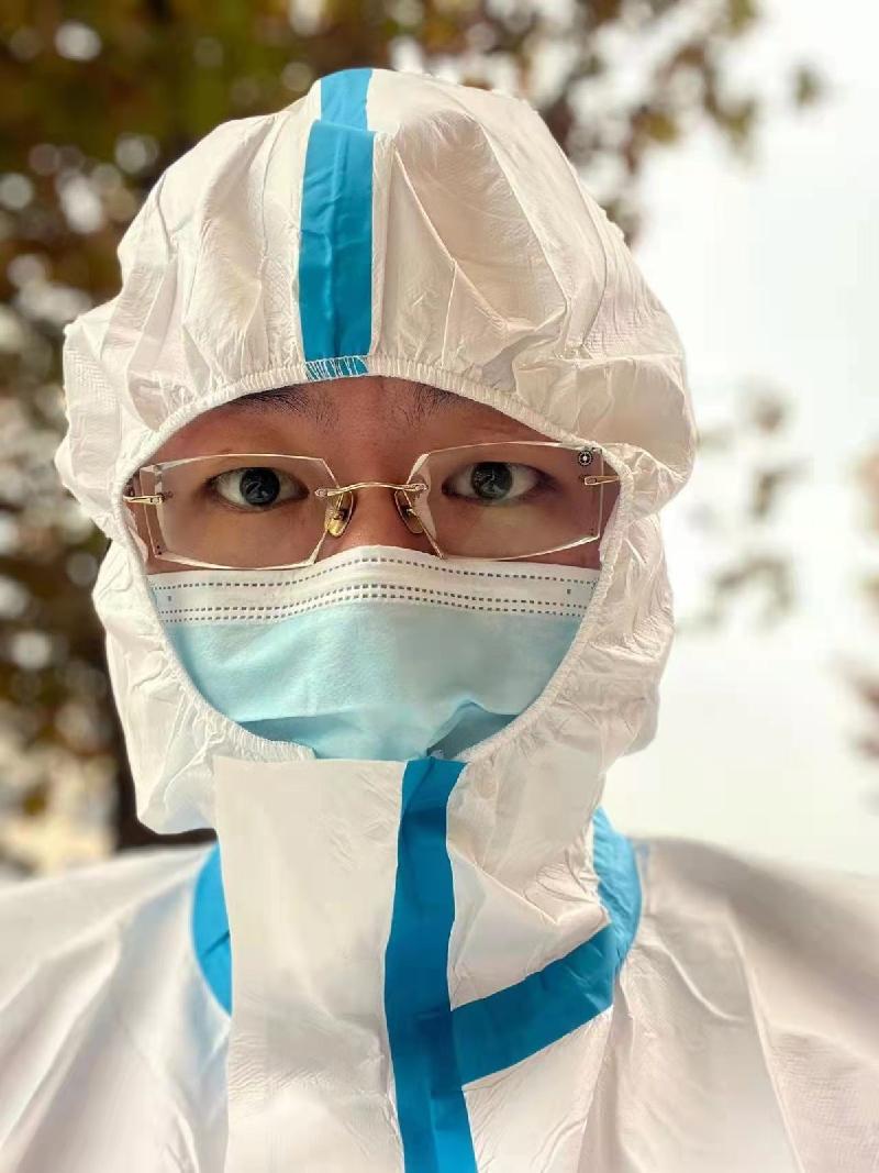 抗疫一线中的别样蜜月 作者 高文格(图7)