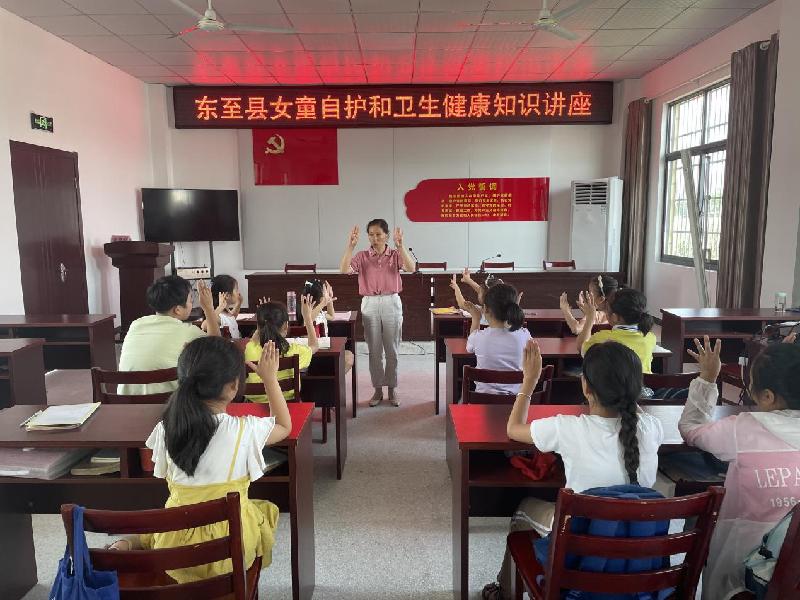 大渡口镇:关爱留守儿童 绽放希望之花(图5)