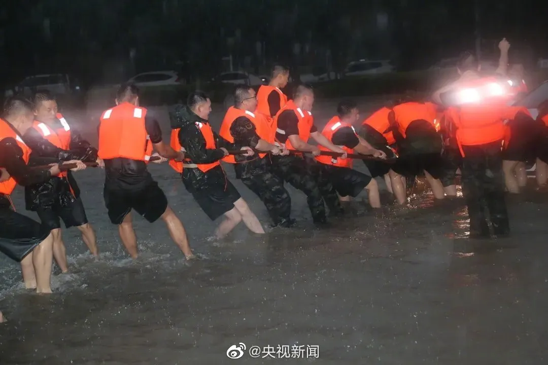 郑 州 挺 住(作者:趙 建 東 朗诵: 沈虹)（图3）