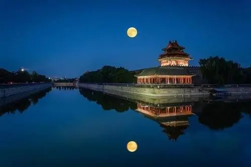 七律•江南夏日闲吟【上海诗社专辑三】供稿 蓝成东〔加拿大〕制作 冰心【冰心文化传媒】（图9）