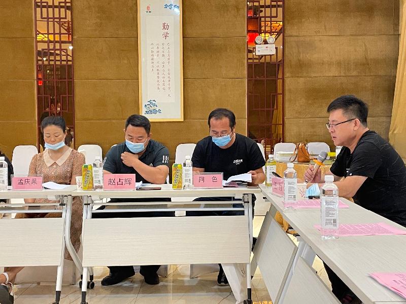 邢台市诗人协会、邢台市文艺评论家协会、南和区作家协会联合举办职业道德和行风建设座谈会暨魏胜利诗歌(图11)