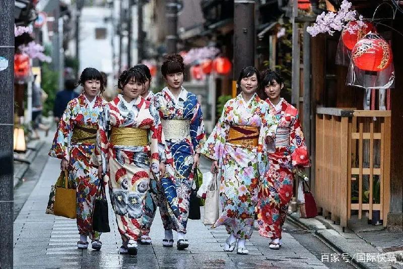 七绝-大连日本风情街 文‖万汝麟（图6）