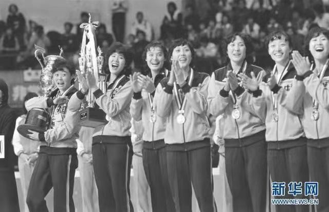 潇湘神-传奇谢幕——郎平正式告别中国女排(词林正韵) 文/冯志清【冰心文化传媒】(图4)