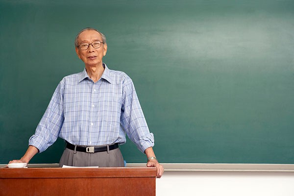 【仿古体新诗】教师颂 文/晚霞 京津沪头条(图2)