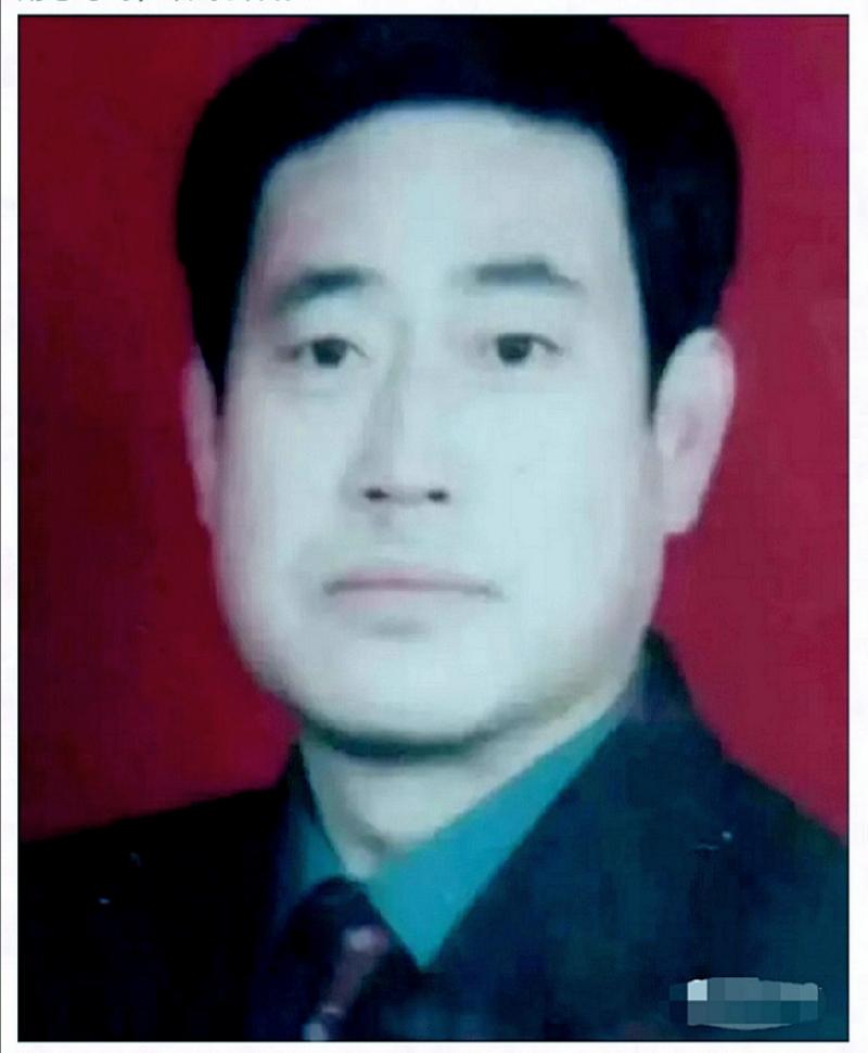 世界华人中国岭南诗词【第761期】蓝天白云老师七绝·秋抱菊黄桂溢香十二首-粤港澳头条(图10)