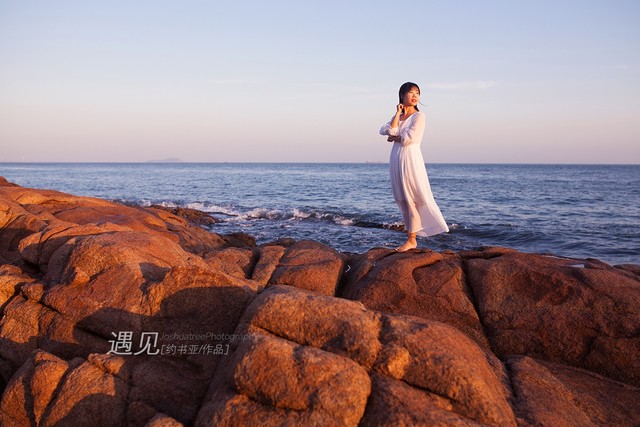 晓辉朗诵《翻阅秋天》作者/文雅儒夫 编辑/胡琴（图2）
