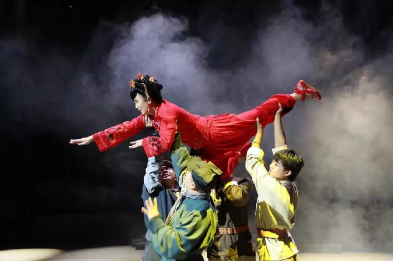 千秋伟业 百年芳华 | 庆祝中国共产党成立100周年全省优秀剧目展演——大型龙江剧《芦花谣》(图20)