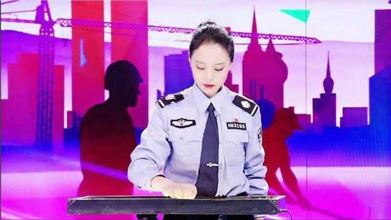 《依偎》作词:袁人 江苏 作曲 吴建明 江苏 演歌 崔叶华:江苏 沙画:仇燕 江苏【冰心文化传媒】(图9)