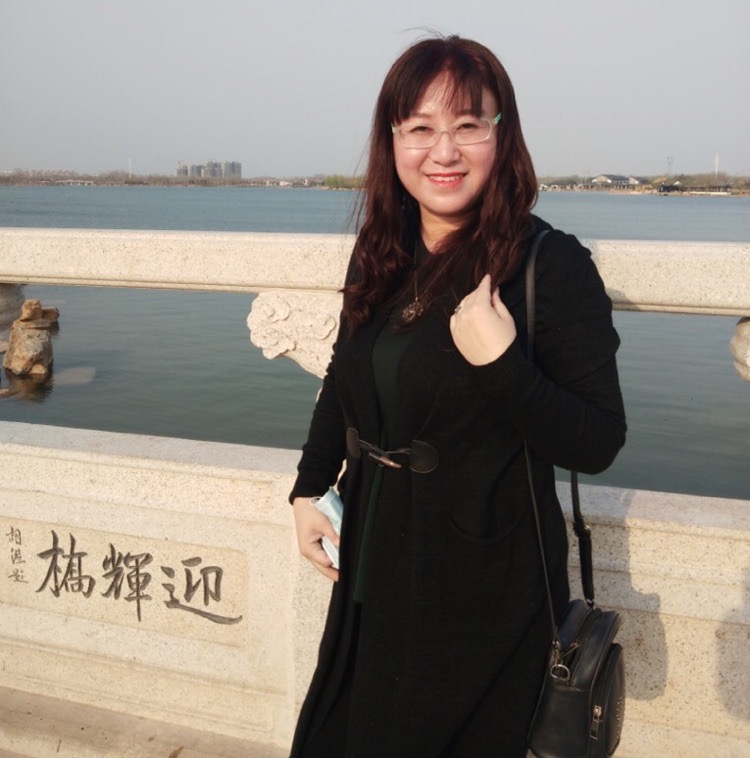 【新诗大观】今夜的月亮好美||文/金粉玉蝶||诵/关蓓（图5）