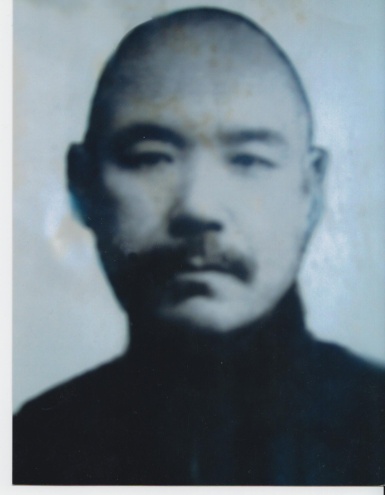 李思恭,爱国知识分子的典范