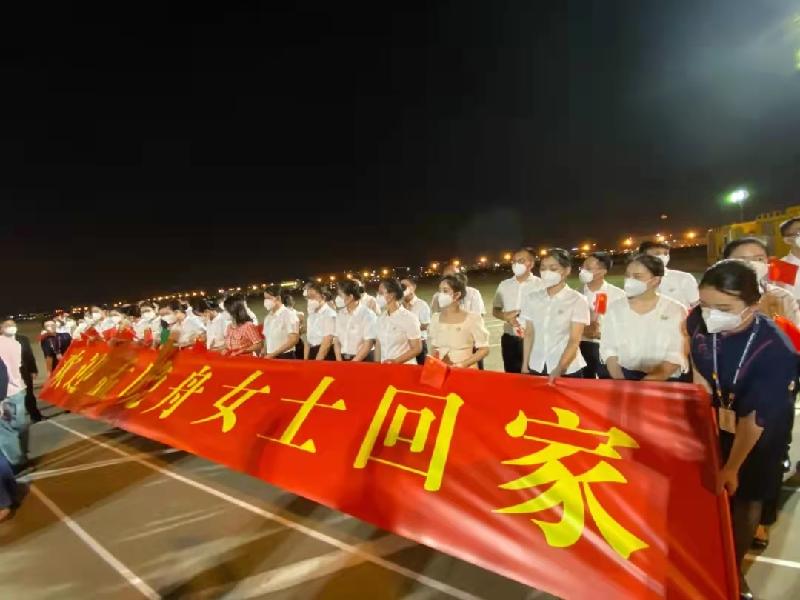 中国红引她回家：诵读宁静致远｜海外头条（图12）