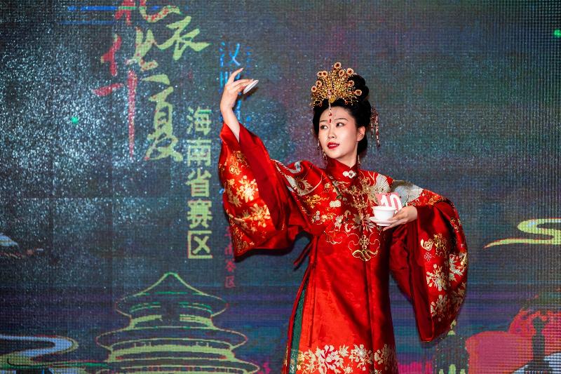 汉服超模大赛,海南赛区《汉服》作者:王石白雨 京津沪头条文学平台发布