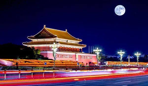 欧震《月光下的中国》诵读/花语 有一天 云水禅心 鹤凡 胡瑛 茶香(图2)