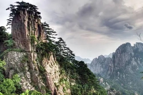 现代诗 ·黄山情思（三山五岳组诗十首）作者吴仰生｜海外头条（图11）