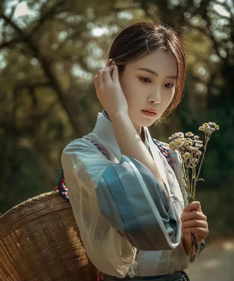 【新诗大观】想你,却不敢对你说||文/惊鸿照影||诵/冯楚焱(图4)