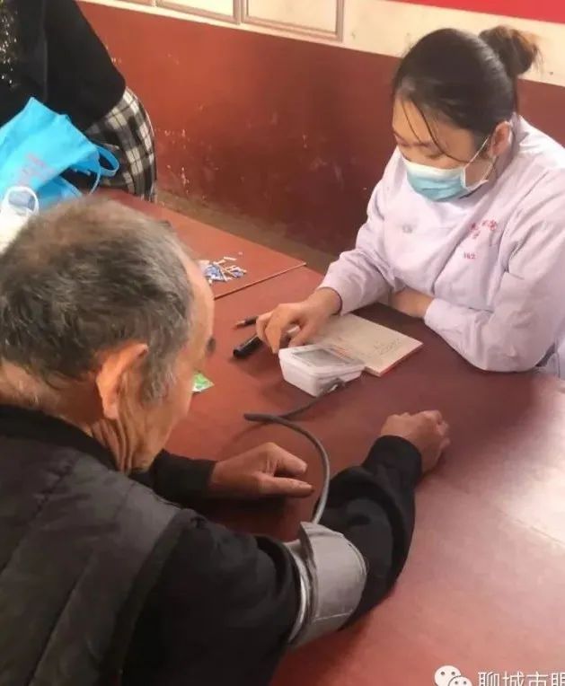 不忘初心办实事 健康送到家门口」市眼科医院赴东昌府区沙镇镇开展义诊活动（图3）