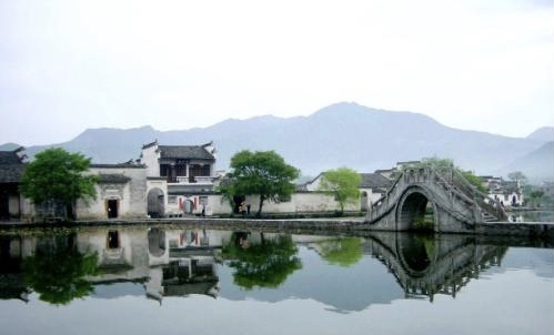 《🇨🇳中国人民诗刊》《中国人民诗社》(第1726)新疆诗人:何兴华的诗(图4)