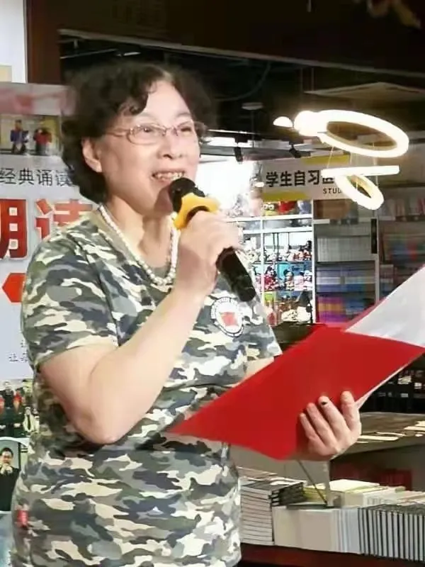 【新山东文学社】《七律.初冬柳叶湖边随吟（外九首）》作者/陈宏元 主播/吴涵伟（图8）