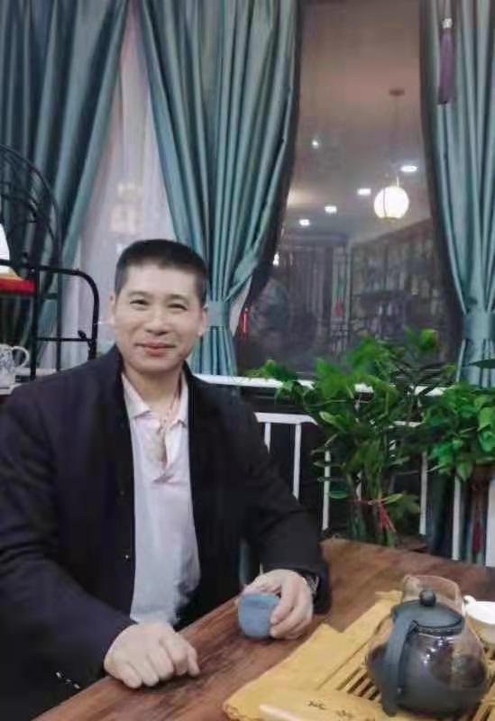 朗诵视频:(日本)静月晴美老师倾情演绎火凤凰(海外)的作品:爱的憧憬|海外头条(图7)