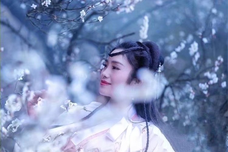 《雪儿，我想做你的眼睛》作者/诗梦龄 主播/馨园小主 编辑/胡琴（图2）
