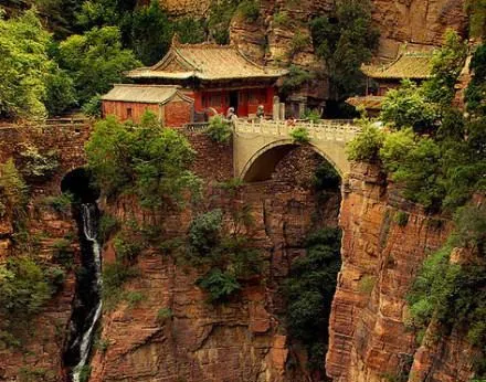 苍岩山Ⅱ文/赵京江，图/网络