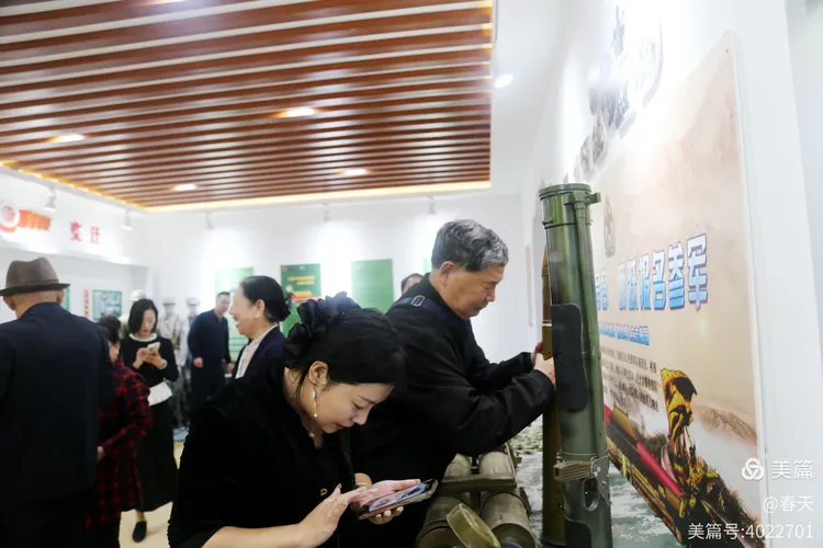 国防展馆增豪气，科技之光亮眼眸 ——淄川区诗词学会 “跟着诗词游淄川看文明”走进经开区（图17）