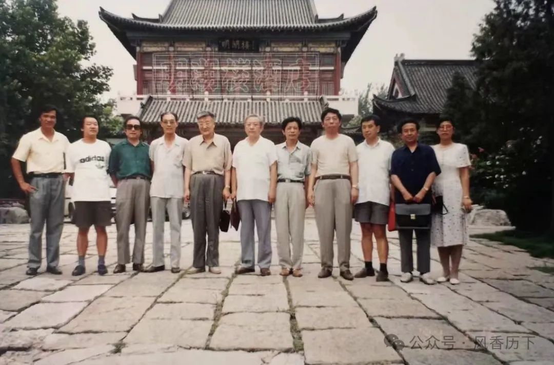 率真其人,隐曲其诗——荷风柳韵说国章//侯林(图6)