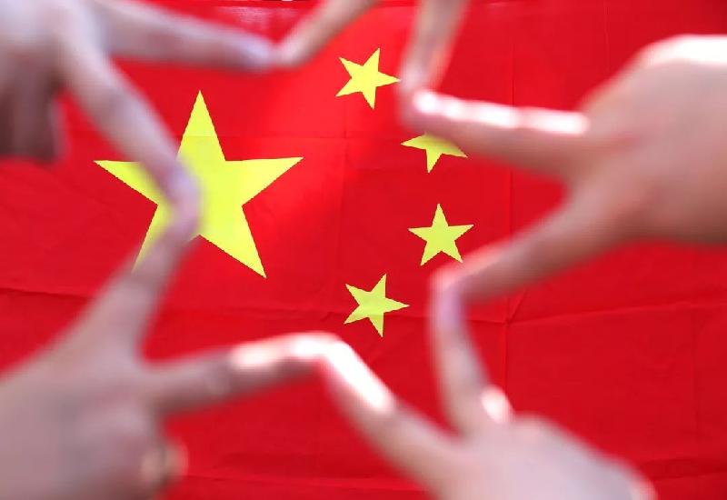 《我们怎么能不爱你,我的祖国》作者:王青松 诵读:赵春祥、刘颖等九人(图7)