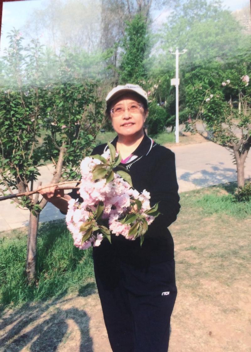 靳颖老师倾情演绎王阳老师的作品：棋盘山水四季情｜海外头条（图7）