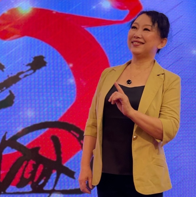 辽宁百运娇子朗诵艺术团倾情演绎静水流深的作品：周恩来颂｜海外头条（图20）
