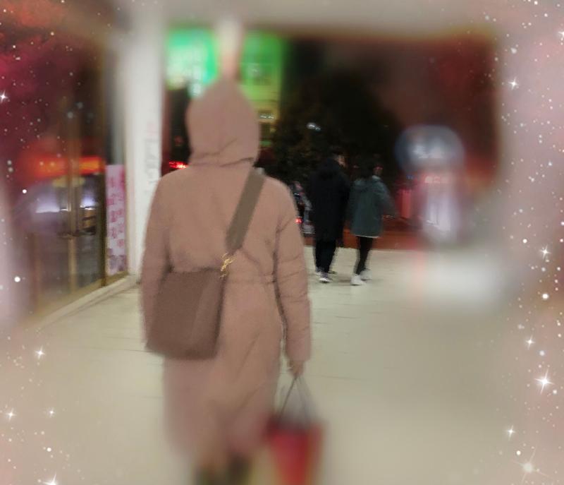 【新诗大观】一个女人的故事——陌生人||文/张道发||诵/李保红(图4)
