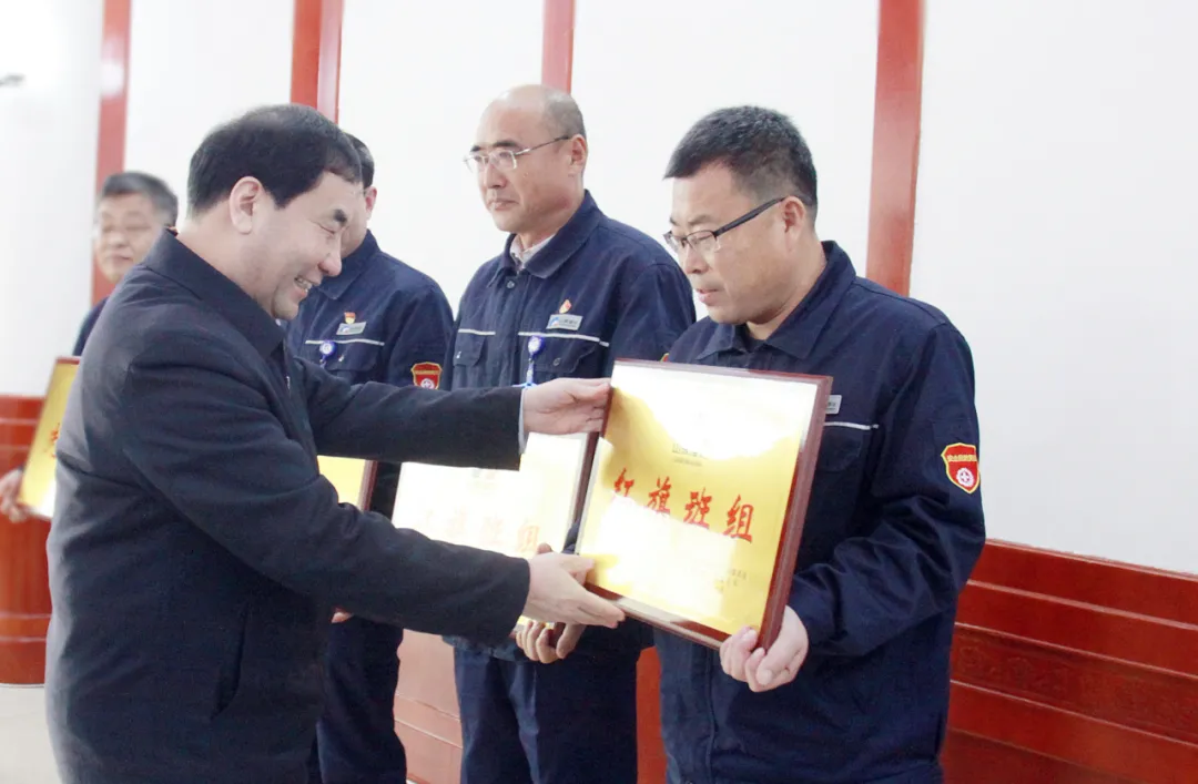 海化集团党委党史学习教育总结暨2022年工作会议强调——同心谱写海化转型跨越高质量发展新篇章(图4)