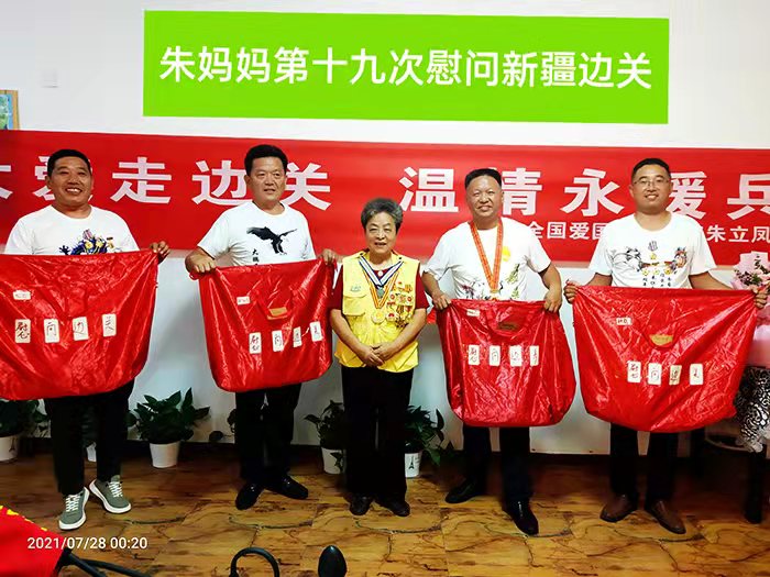 【顾锁英报道】《解放军报》翟金钟大校莅临常州咱们的兵站|京港澳台世界头条总社发布(图25)