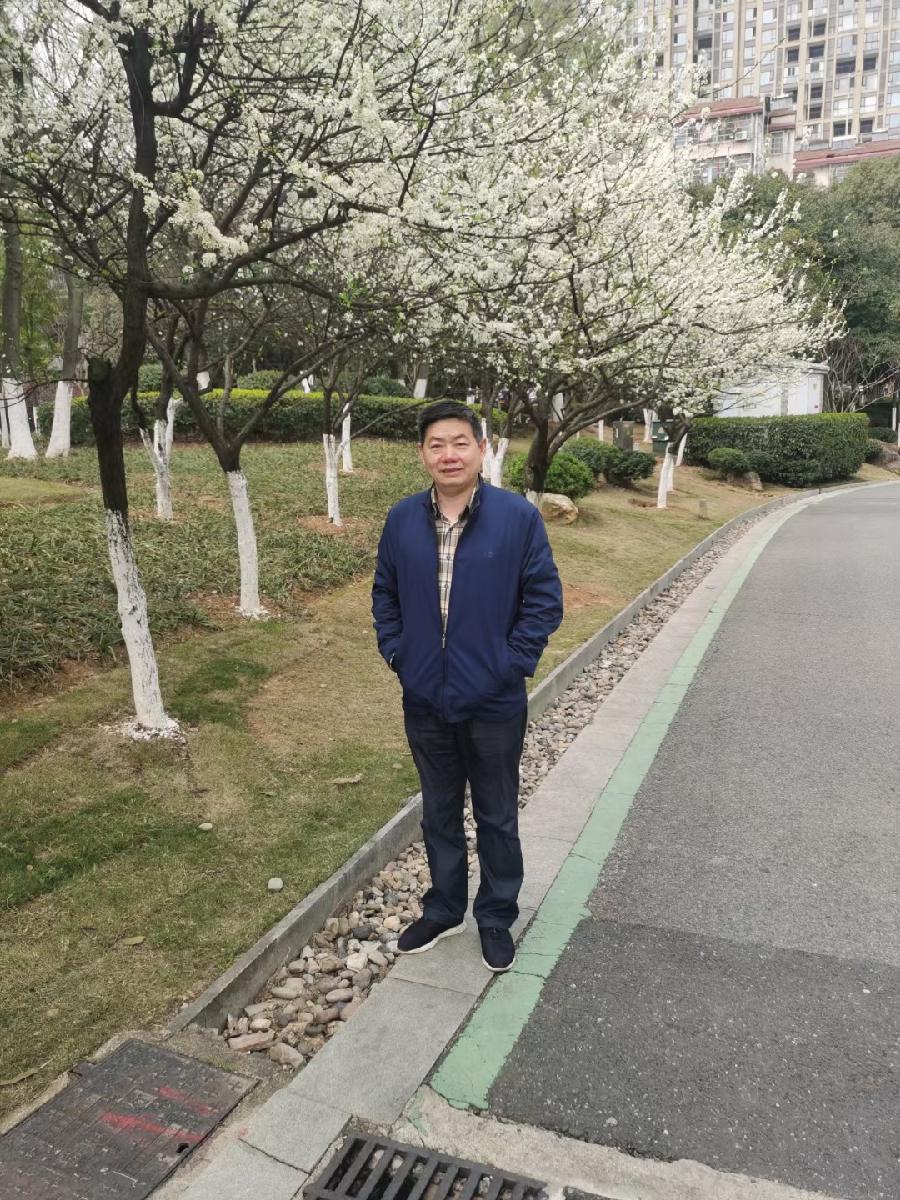 卢宗仁：一发一花甲