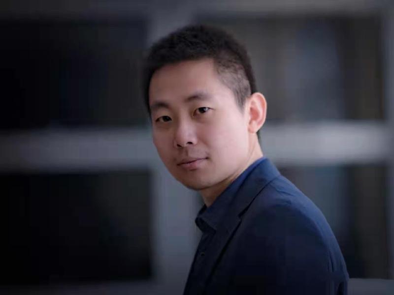 龙飞老师倾情演绎王在军老师的作品：第二次喝茅台｜海外头条（图7）
