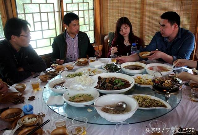 巴人诗歌《阿秀》主播 ：牧歌编辑：香乡【北疆头条】（第122期）（图4）