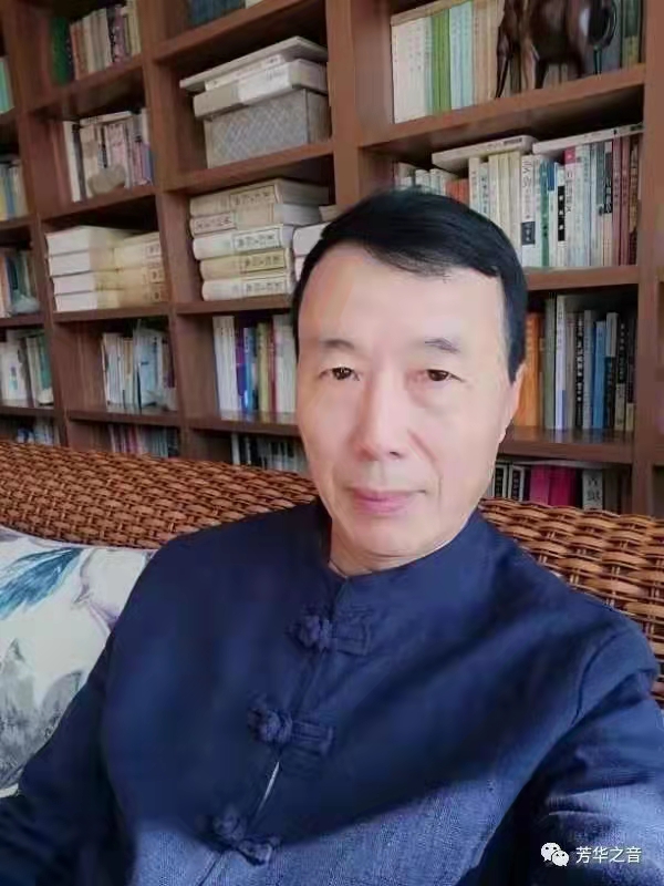 珍馨老师倾情演绎作家刘宏伟老师的作品：宠 物 螳 螂｜海外头条（图11）